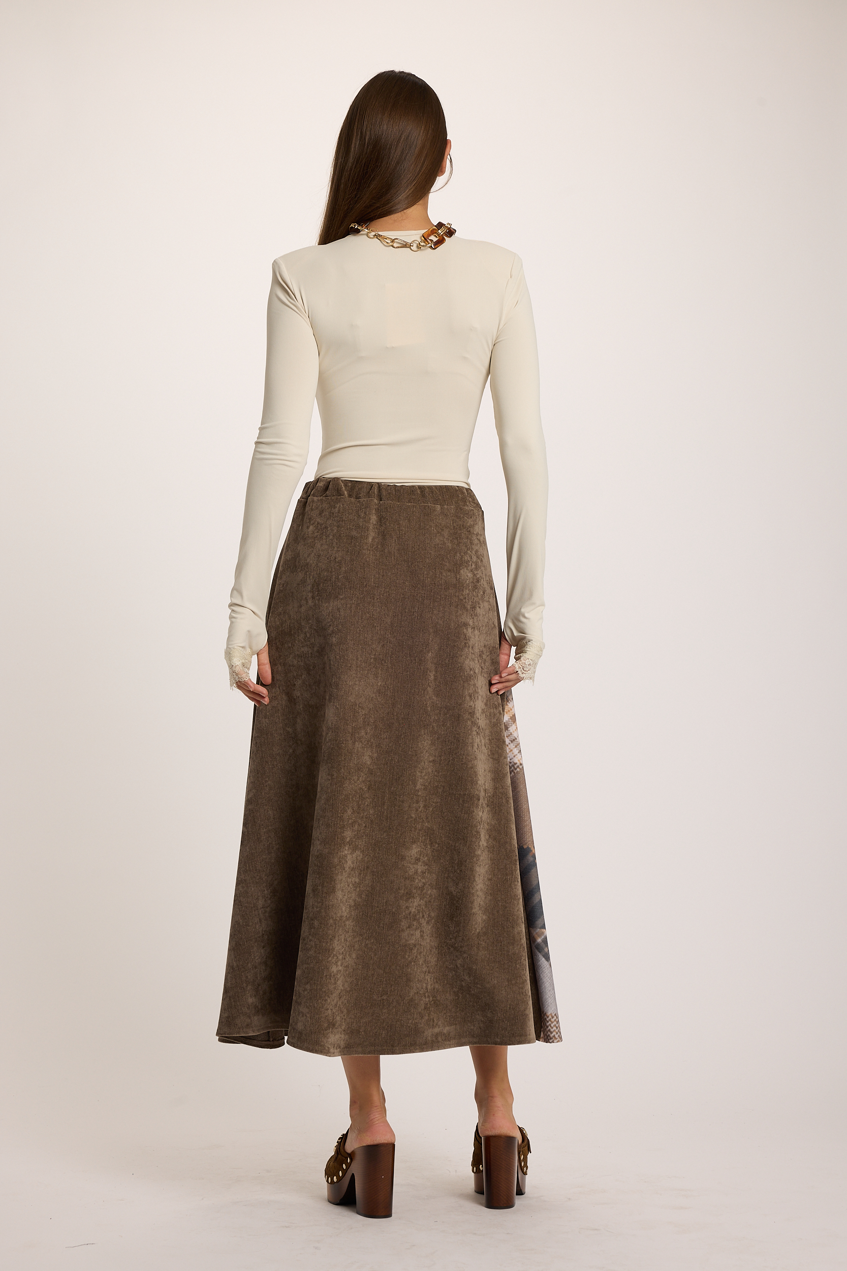 Helen – Image 3